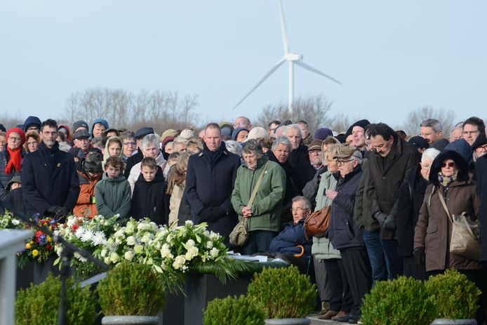 Drukte woensdag bij de herdenking in Ouwerkerk.