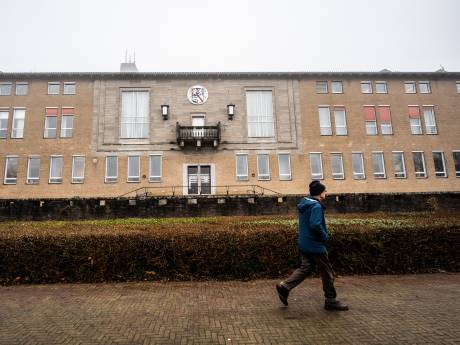 Kiezers’ hoop op politiek dichtbij burger strandt in ruzies: wie neemt de raad van Renkum nu nog serieus? 