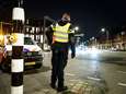 Man steekt agent in gezicht bij controle avondklok in Groningen: ‘Levensgevaarlijk verwond’