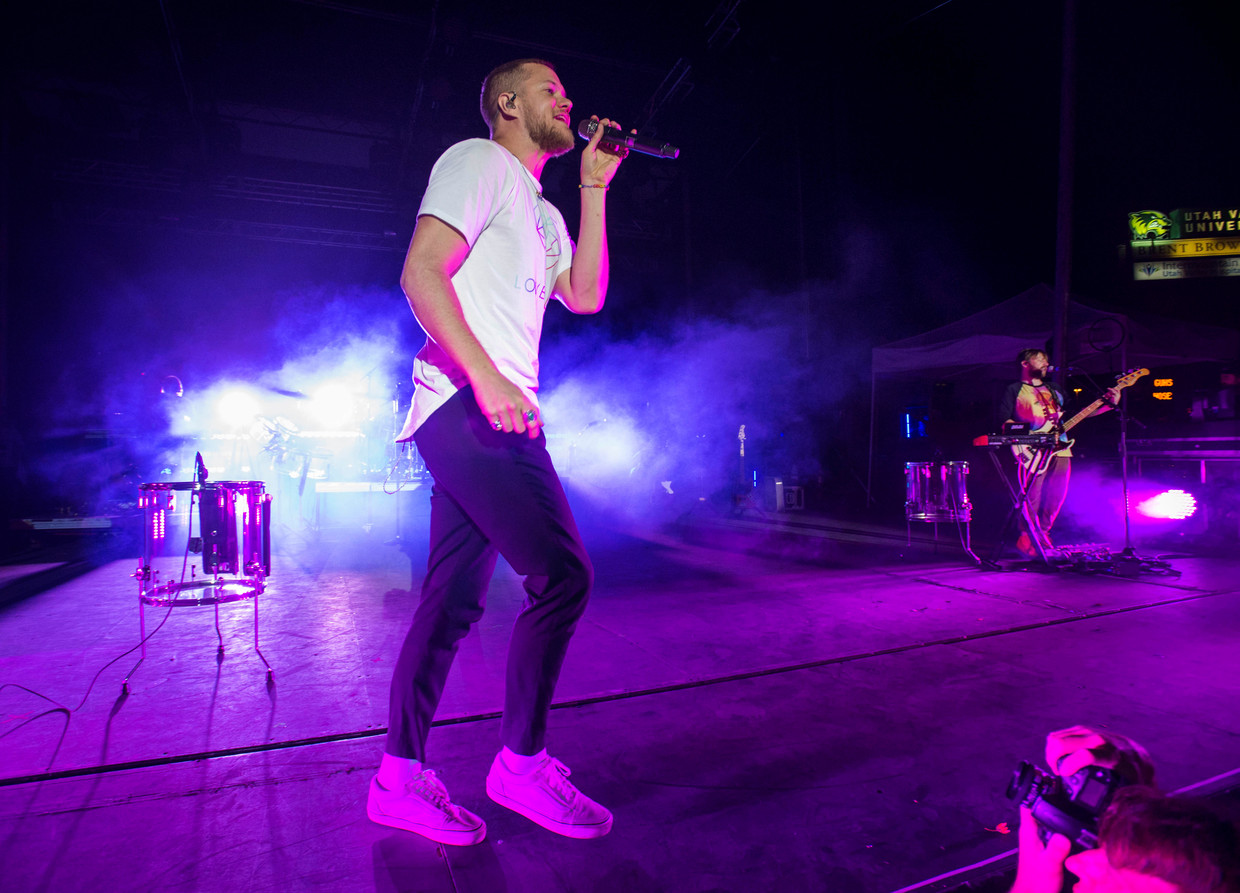 Dan Reynolds, frontman van Imagine Dragons, op het LoveLoud Festival in Utah vorig jaar. Beeld AP