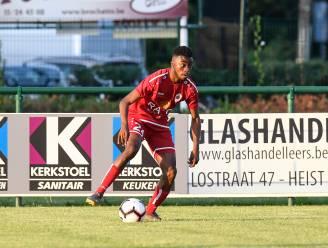 Joël Di Biniamu Nganga wil zich bij Sint-Lenaarts in de kijker spelen: “Ik doe dit om de club te bedanken, maar ik mik eigenlijk hoger”