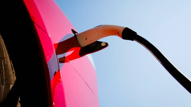 Snelladen bij Fastned gaat binnenkort ook met bankkaart