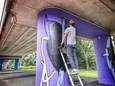 Graffitikunstenaars hebben al dertig metrozuilen verfraaid.