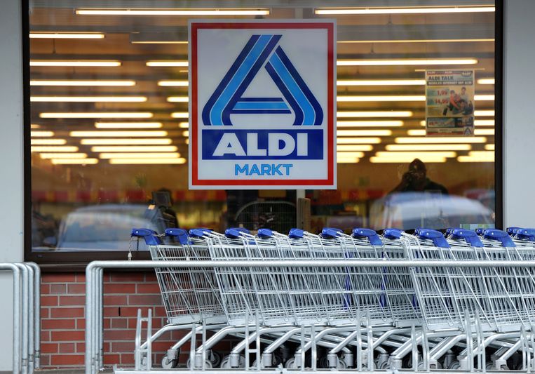 Discounter Aldi wil zwaar inzetten op aan huis geleverde boodschappen. Beeld AFP