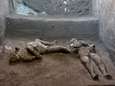 Archeologen vinden uitzonderlijk goed bewaarde resten van rijke man en slaaf in Pompeï