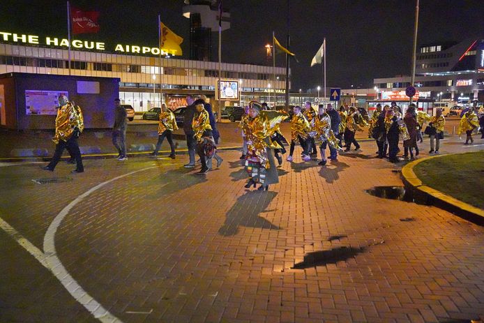 Bezoekers van de modeshow werden geëvacueerd.