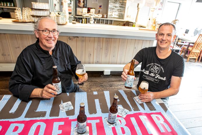 Rutger en vader Harry Rosman van café De Beuk waar Den Ham Proeft weer kan worden gehouden.