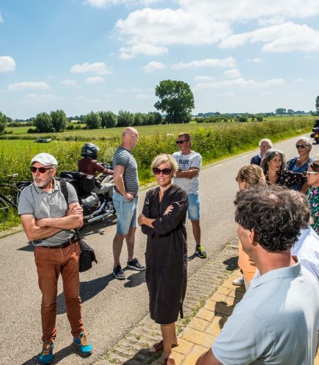 Dijkbewoners Wapenveld zijn motoren meer dan zat en komen in actie: ‘Dan krijg je een middelvinger of grote bek’