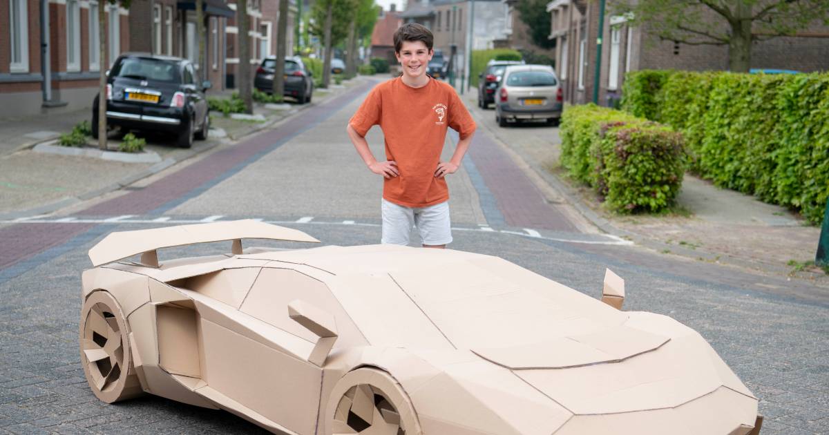 paars Stevig ontmoeten 12-jarige Olivier bouwt een Lamborghini van karton: 'Ik heb er meer dan 200  uur aan gewerkt' | Instagram | AD.nl
