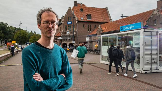 ‘Dakloze’ kunstenaar Jeroen uit Deventer voert actie: ‘Blijvende atelierruimte is echt een ding’