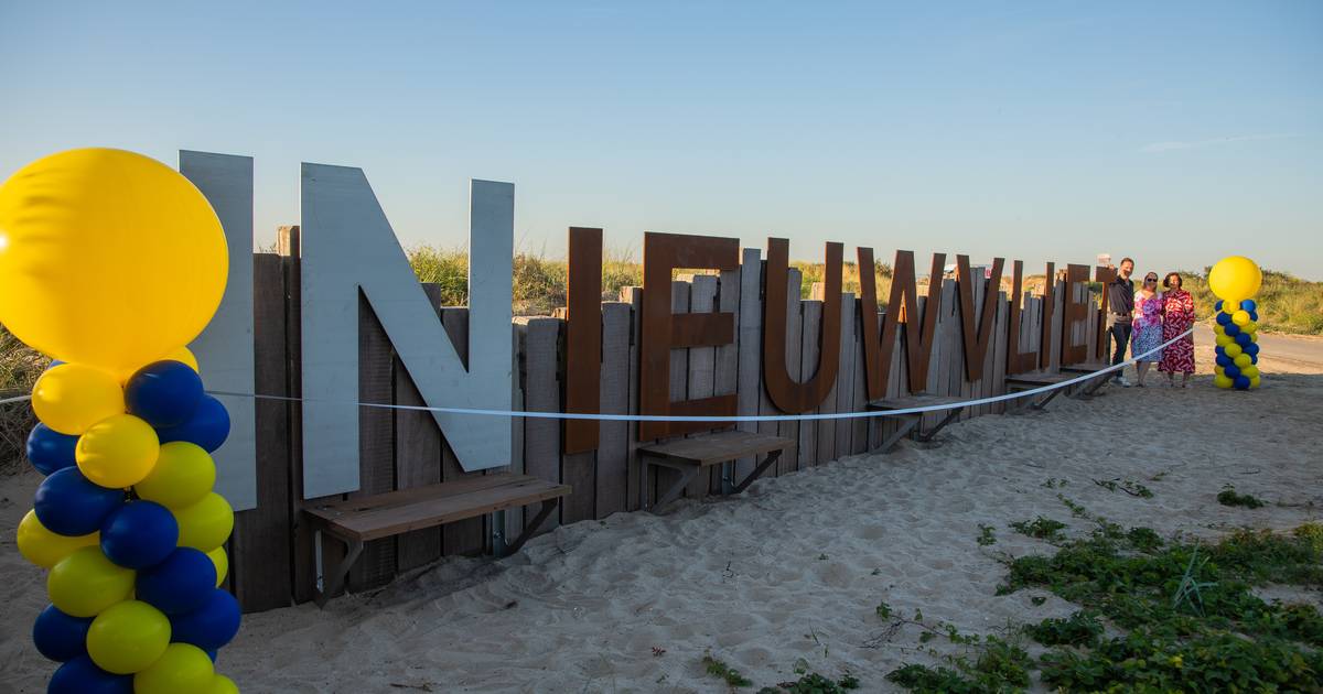 Ook Nieuwvliet heeft zijn eigen letterkunstwerk: ‘Hier kan geen Instagram-filter tegenop’