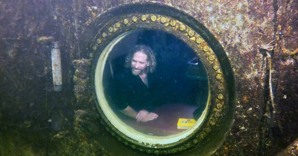 Record del ricercatore americano: ha vissuto sott’acqua per 74 giorni |  al di fuori