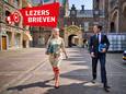 Premier Mark Rutte en Sigrid Kaag (D66) op weg naar een gezamelijk overleg met informateur Hamer op het Binnenhof.