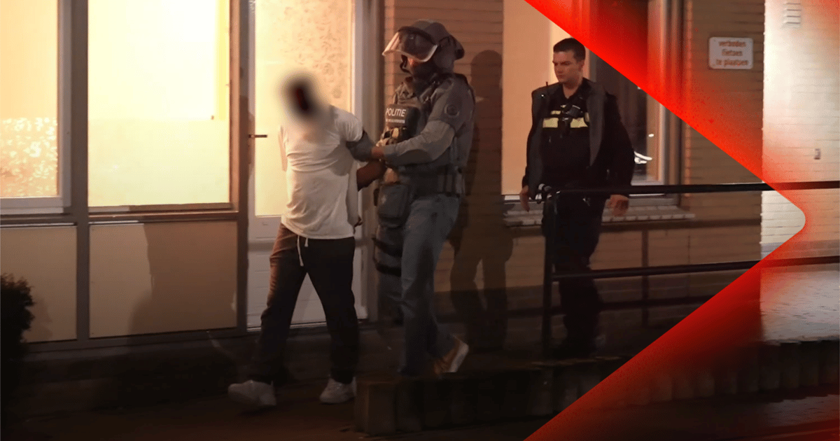 Mannen vastgehouden om geld in Ede • Dodelijk ongeluk A15.