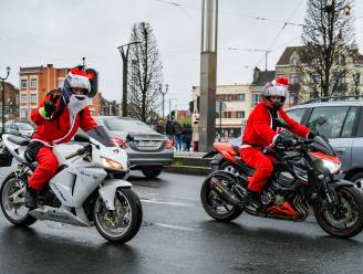 IN BEELD: Kerstmannen op de motor in Brussel