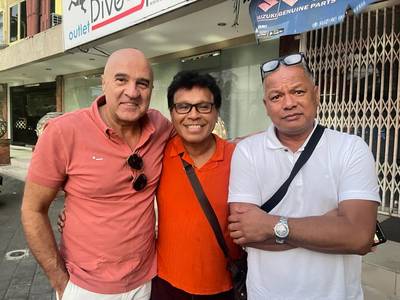 Marcus (61) hoopt ontvoerde zoons te zien op Bali, maar het loopt anders: ‘Het was heel emotioneel’