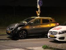Automobilist botst op Randstadrail: geen gewonden, wel schade