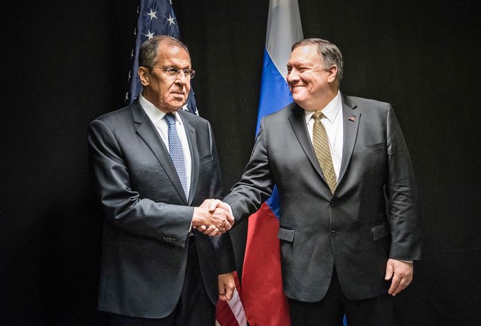 Amerikaans minister van Buitenlandse Zaken Mike Pompeo (rechts) met zijn Russische collega Sergej Lavrov.