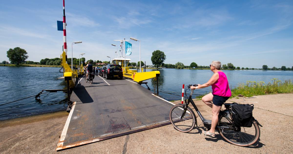 Groot tekort aan geld dreigt voor De Maasveren, wordt een kaartje voor de pont fors duurder?