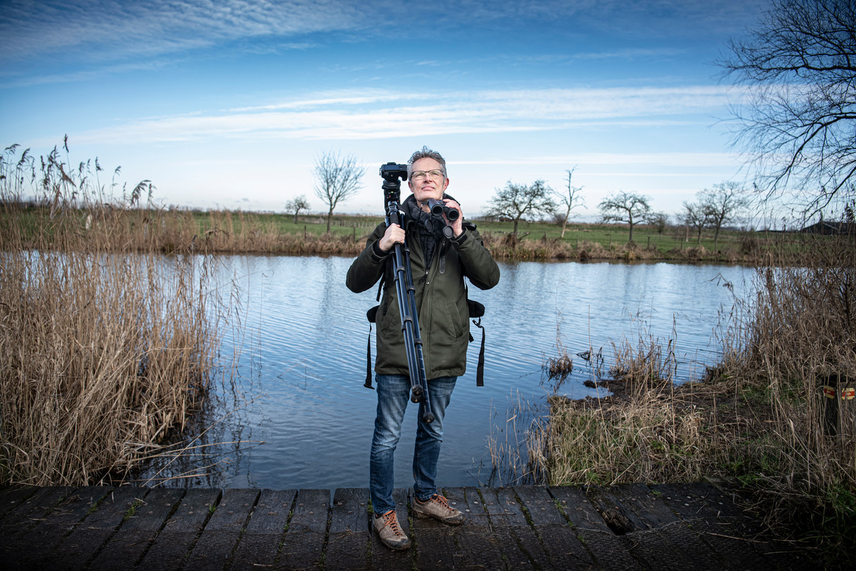Geert Klein Breteler is sinds de lockdown fanatiek natuur- en vogelfotograaf.
 Beeld Koen Verheijden.
