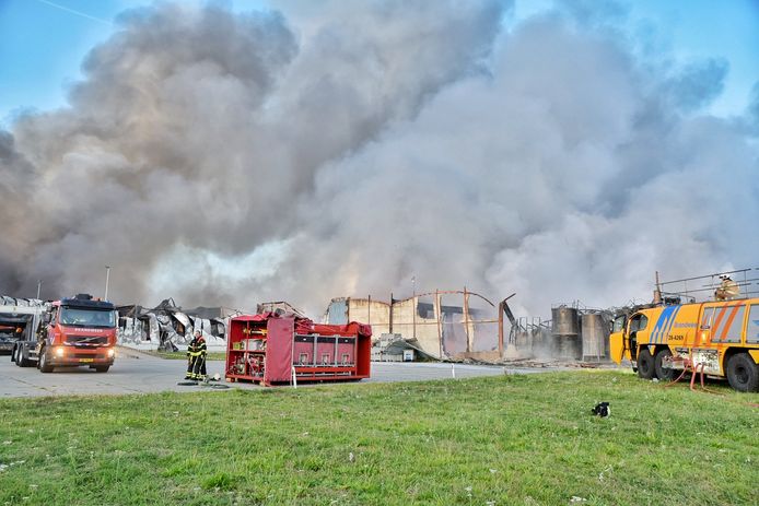 Ravage na brand Industrieterrein Kraaiven Tilburg.