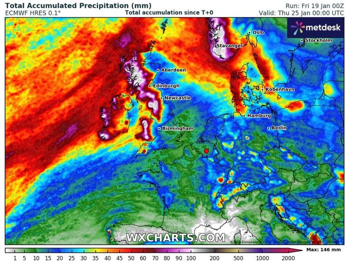 Langsheen de westkusten van Schotland, het Verenigd Koninkrijk en Ierland, alsook in het westen van Noorwegen kan er in totaal tot meer dan 100 liter water per vierkante meter vallen tussen zondag en woensdag