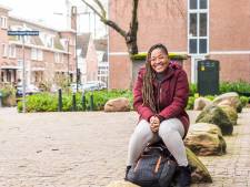 Naömi combineert het moederschap met werk en studie: ‘Ik heb een doel voor ogen, daar gaan we voor’