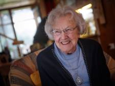 Lenie (101) is beroemd in de Appie, sinds haar televisie-optredens