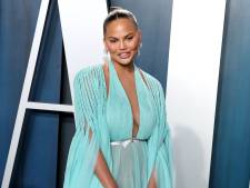 Na publieke excuses duiken nog meer pesttweets van Chrissy Teigen op
