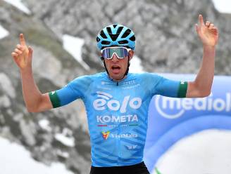 Roglic en Evenepoel geven niets op elkaar toe in zware bergrit, etappezege in Giro voor vluchter Bais