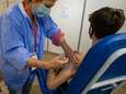 Les délais entre les doses de vaccin modifiés: ce qui change pour votre second rendez-vous