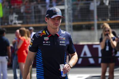 LIVE F1. Can Verstappen advance from the sub-top and once again extend his lead over Norris?