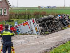 Vrachtwagenchauffeur (60) na ongeval in Simonshaven overleden