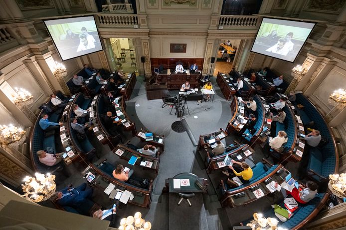 De Antwerpse gemeenteraad verliep dinsdag soms woelig.