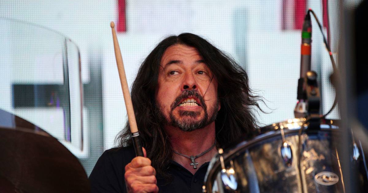 Dave Grohl Joins Guns N’ Roses and The Pretenders at Glastonbury