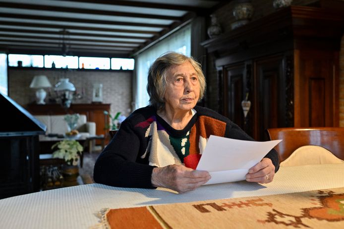 Voor een reünie met haar klasgenoten uit 1953 schreef Cathrien Sikkema haar herinneringen op aan de ramp en hoe ze als 18-jarige in Zeeland ging helpen.