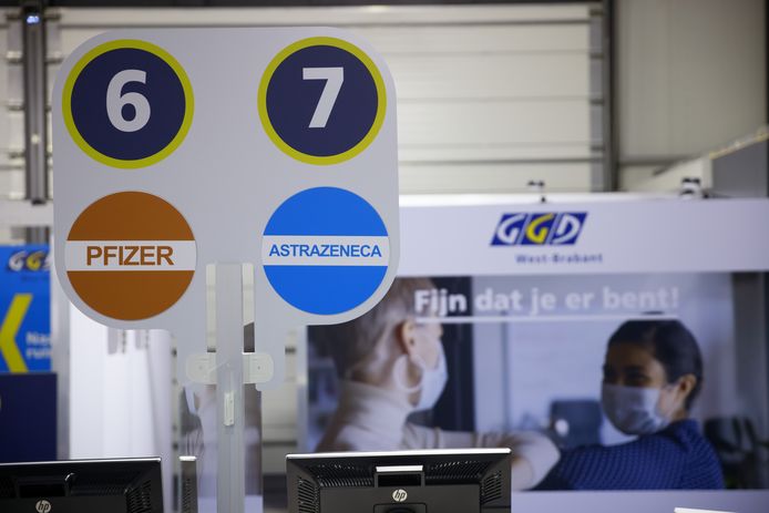 Een hangar van Seppe, ofwel Breda International Airport, is een van de vaccinatielocaties in West-Brabant. Begin mei gaat dit prikcentrum open.