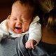 Wetenschappers ontdekken hoe je huilende baby’s het best in slaap kunt krijgen