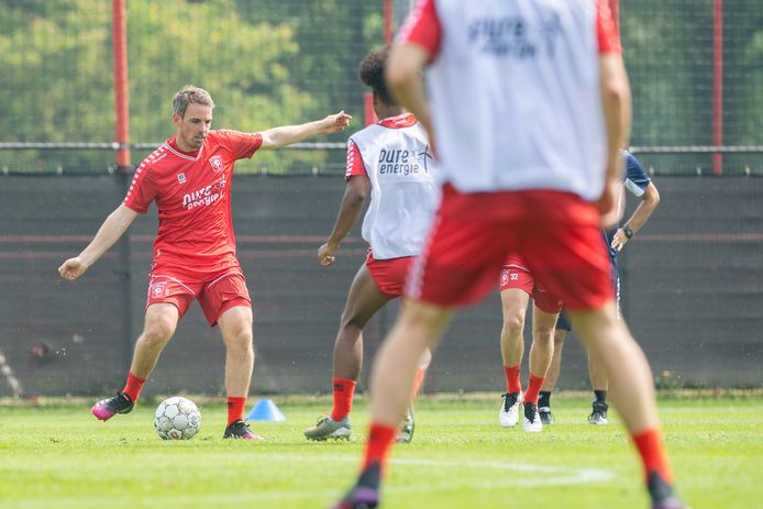 Wout Brama traint al geruime tijd mee en is nu fit genoeg om aan te sluiten bij de selectie.