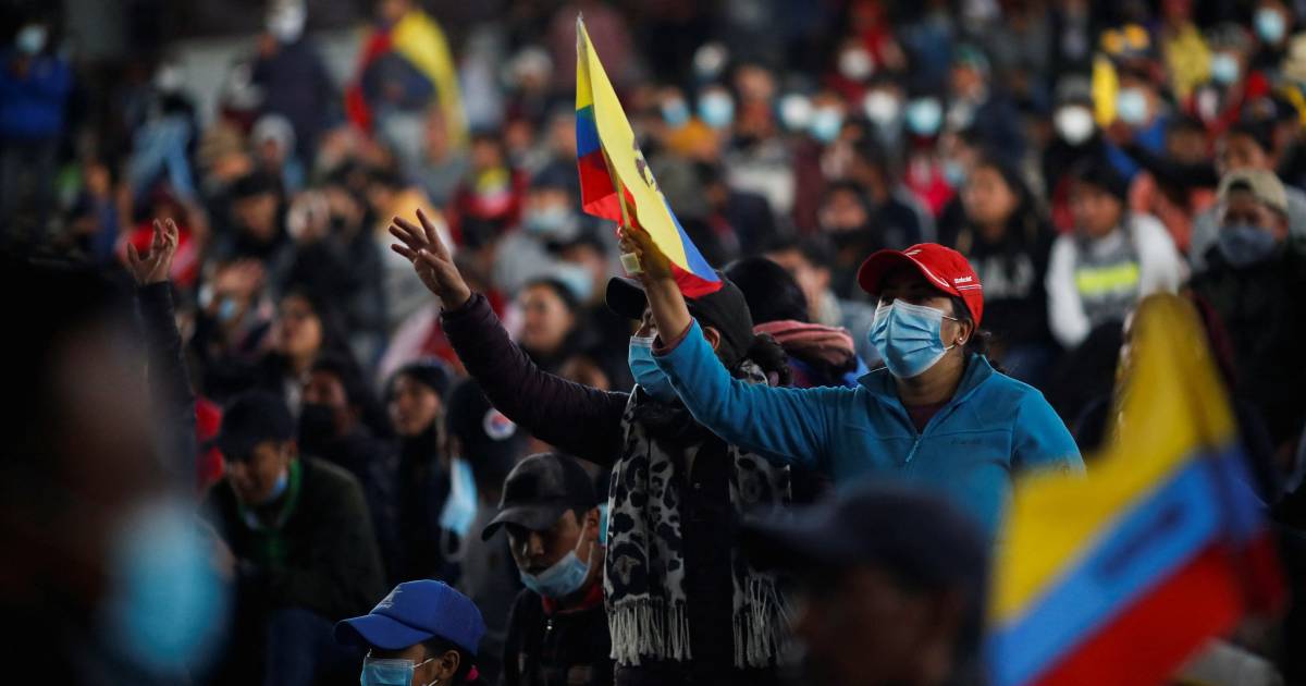 Президент Эквадора снижает цены на топливо из-за протестов |  За рубежом