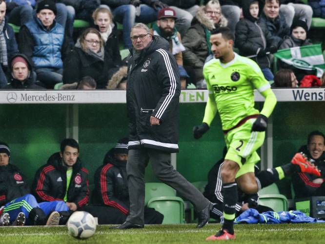 Ajax-spelers horen van overlijden Cruijff tijdens oefenduel
