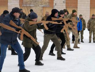 IN BEELD. Oekraïense burgers trainen voor guerillaoorlog tegen Rusland
