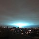 “Nee, geen aliens in New York": explosie veroorzaakt vreemd helblauw licht boven de stad