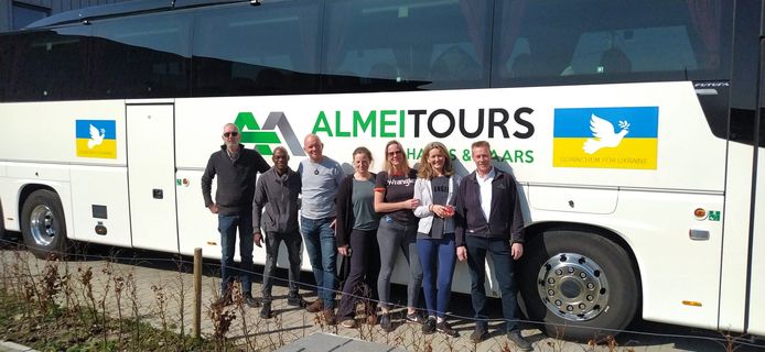 Zaterdag is een groep Gorcummers vertrokken naar Przeworsk in Polen, ongeveer 60 kilometer van de grens met Oekraine.
