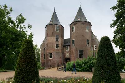 Hoe romantisch zijn Kasteel Dussen en Slot Loevestein?