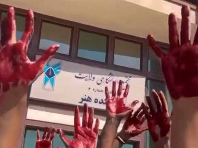 Iraans schoolmeisje doodgeslagen omdat ze weigerde regeringsgezind volkslied te zingen