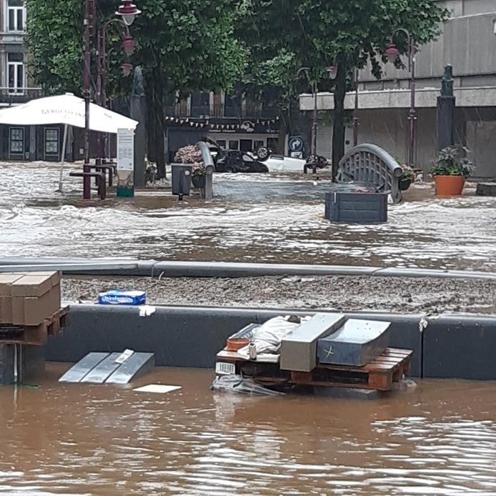 Verviers est sous eaux.
