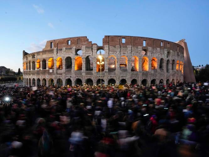 Hogere rentes lokken Nederlandse spaarders naar Italië en Griekenland, spaargeld verdubbeld
