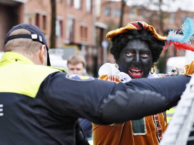 Politie in opperste staat van paraatheid bij Nederlandse intocht Sinterklaas