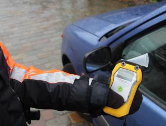 Met 2,46 promille over vluchtheuvel in Kortrijk: opvoeder moet werkstraf uitvoeren